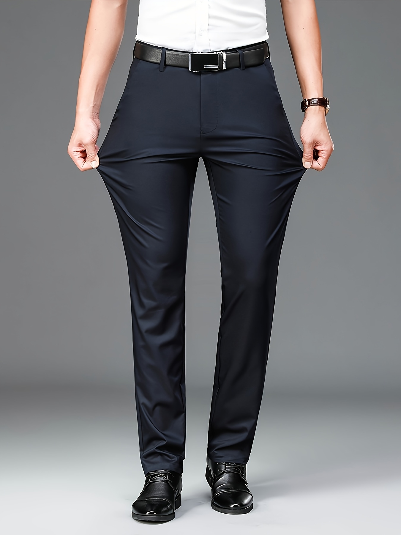 pantalon de costume professionnel pour homme avec taille Élastique, design brodé, pantalon long décontracté coupe ample et polyvalent à jambe droite pour travailleur de bureau pantalon de costume professionnel pour homme avec taille Élastique, design brodé, pantalon long décontracté coupe ample et polyvalent à jambe droite pour travailleur de bureau