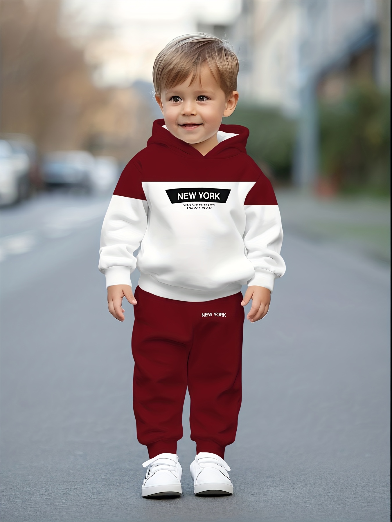 ensemble de survêts à capuche tendance pour printemps, automne et hiver pour garçons et filles, avec des motifs de dessins animés confortables de voitures, de dinosaures et de football pour les activités de loisirs en plein air. les cadeaux les plus demandés pour noël et halloween. ensemble de survêts à capuche tendance pour printemps, automne et hiver pour garçons et filles, avec des motifs de dessins animés confortables de voitures, de dinosaures et de football pour les activités de loisirs en plein air. les cadeaux les plus demandés pour noël et halloween.