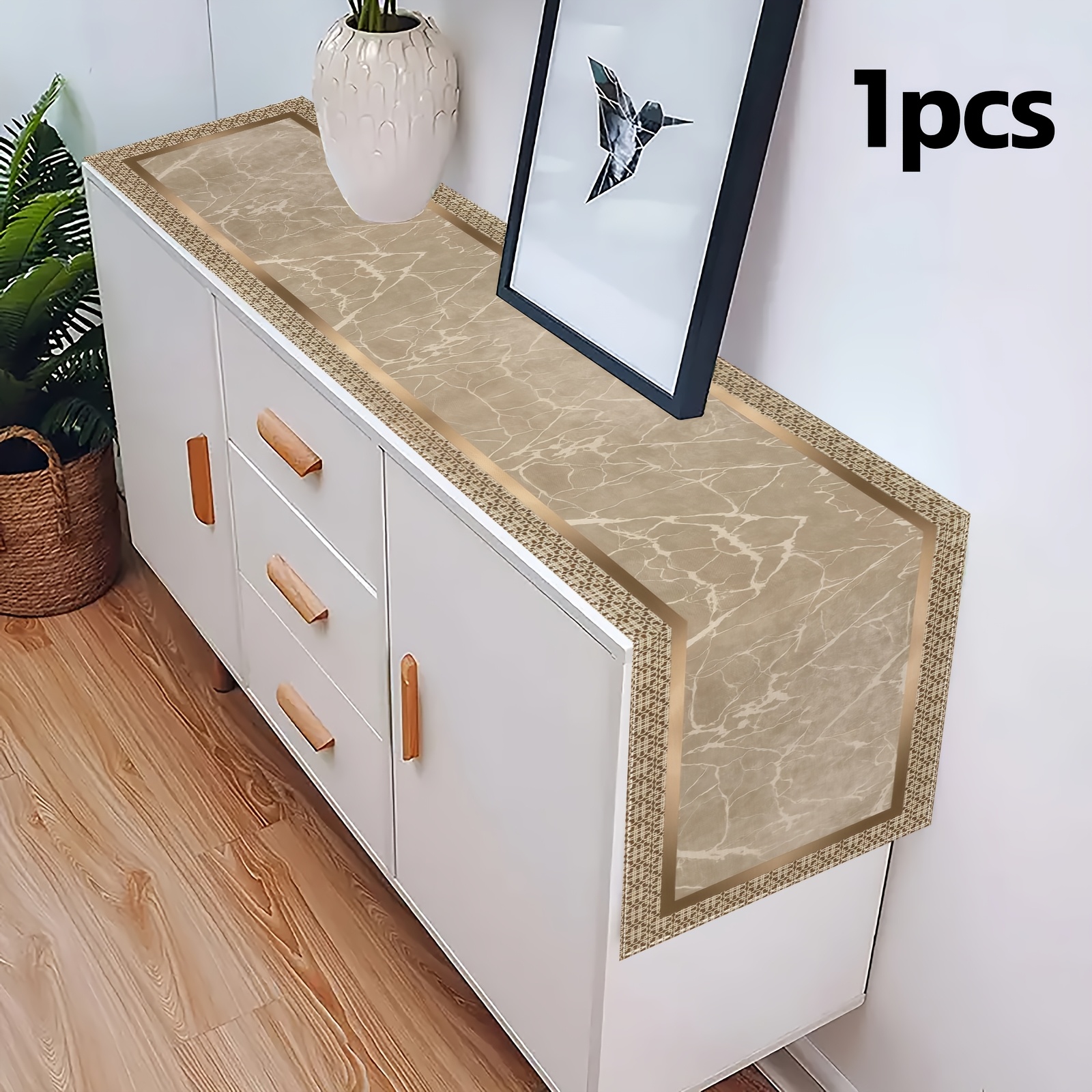 1/5/7 pièces, chemin de table et nappes de table géométriques dorées de luxe inspirées des motifs de marbre, avec des accents beige et dorés, parfaites pour les réunions de famille, les mariages et les décorations d'anniversaire idées cadeaux élégantes, décoration de table. 1/5/7 pièces, chemin de table et nappes de table géométriques dorées de luxe inspirées des motifs de marbre, avec des accents beige et dorés, parfaites pour les réunions de famille, les mariages et les décorations d'anniversaire idées cadeaux élégantes, décoration de table.