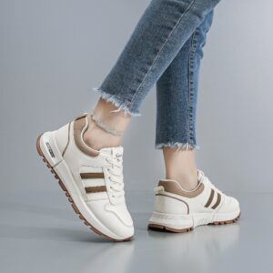 nouvelles baskets blanches pour femmes, style coréen, chaussures plates polyvalentes pour étudiantes.