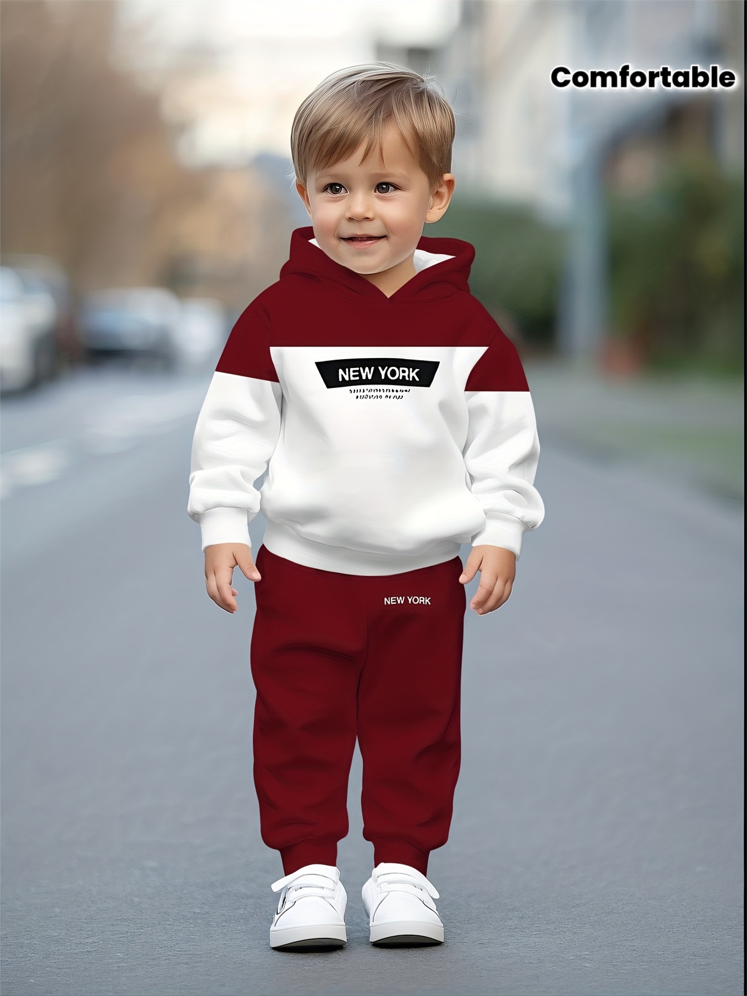 ensemble de survêts à capuche tendance pour printemps, automne et hiver pour garçons et filles, avec des motifs de dessins animés confortables de voitures, de dinosaures et de football pour les activités de loisirs en plein air. les cadeaux les plus demandés pour noël et halloween. ensemble de survêts à capuche tendance pour printemps, automne et hiver pour garçons et filles, avec des motifs de dessins animés confortables de voitures, de dinosaures et de football pour les activités de loisirs en plein air. les cadeaux les plus demandés pour noël et halloween.