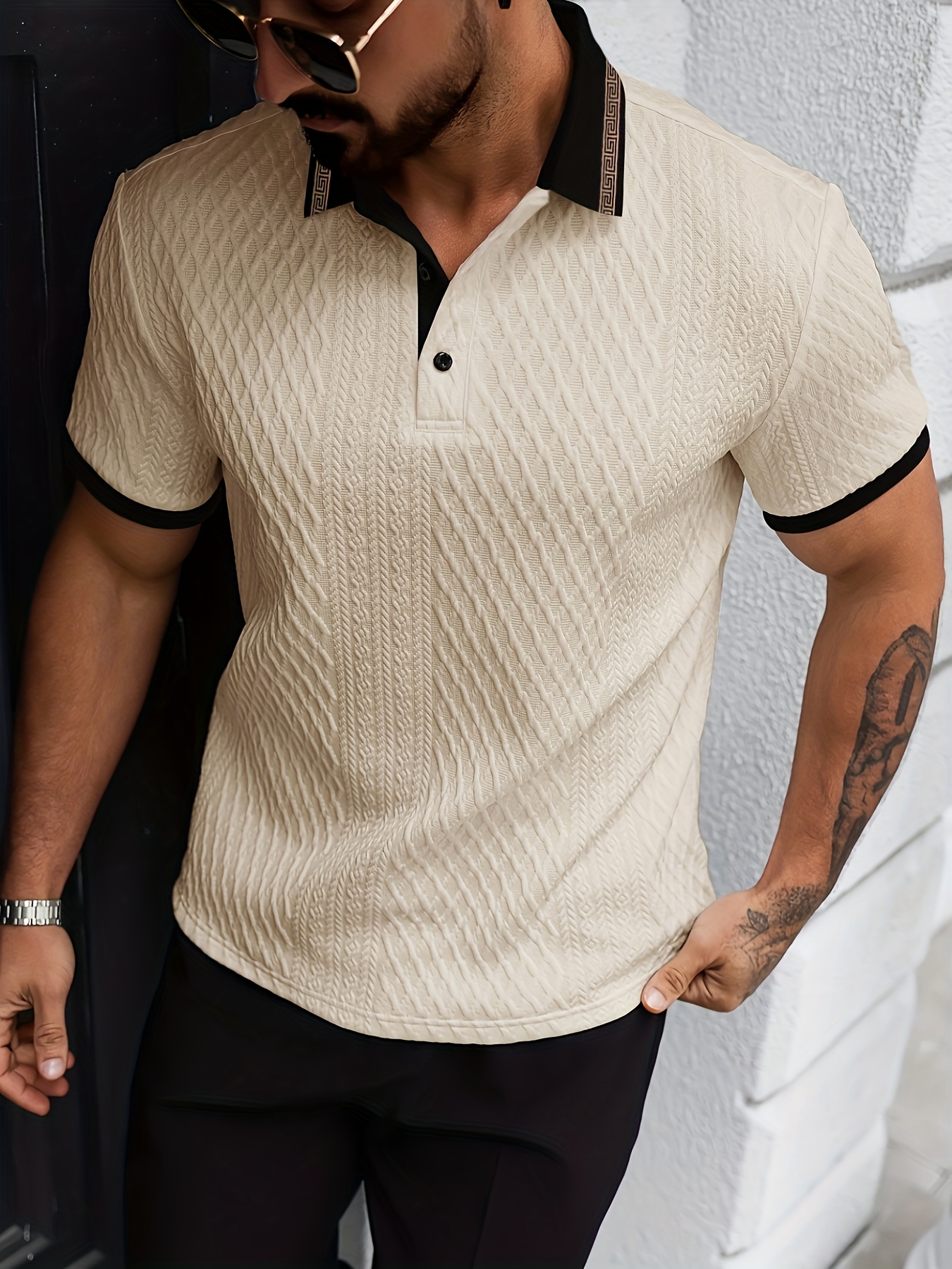 les nouveaux polos pour hommes à blocs de couleurs sont un succès, avec un col jacquard, un tissu texturé doux, parfaits pour les affaires décontractées en plein air, les polos respirants et les chemises de golf. les nouveaux polos pour hommes à blocs de couleurs sont un succès, avec un col jacquard, un tissu texturé doux, parfaits pour les affaires décontractées en plein air, les polos respirants et les chemises de golf.